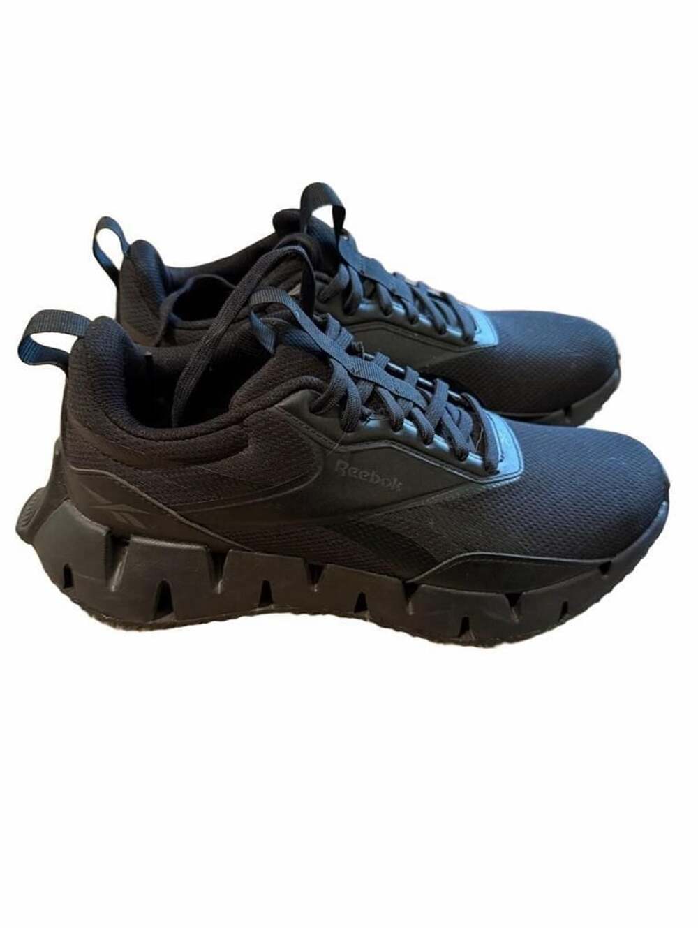 Men’s Reebok Zig Dynamica Size 7 Black Running Shoes